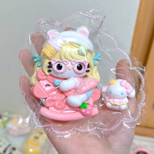 목마 타는 키티