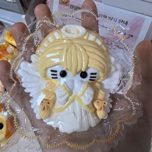 육익 천사 키티