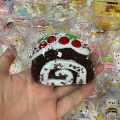 민초 체리 롤 케이크