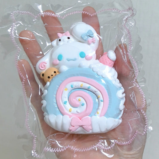 시나모롤 롤 케이크