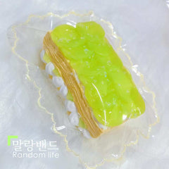 샤인머스켓 천겹 케이크