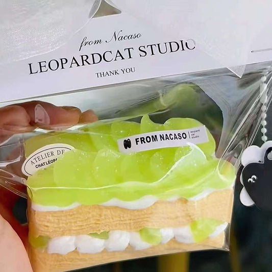 샤인머스켓 천겹 케이크