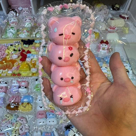 꿀꿀이 4마리
